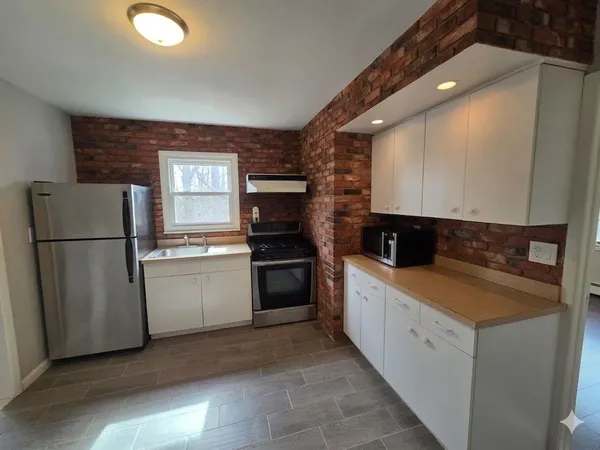 $1,950 | 933 Lafayette Avenue, Unit 2, Hawthorne, NJ 07506