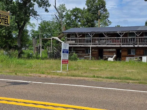 $24,999 | 15684 Us-71, Hosston, LA 71043