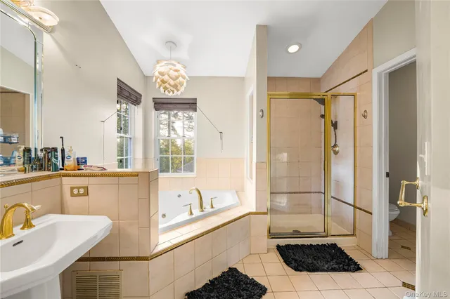 $625,000 | 17 Brendella Court, Wallkill, NY 12589