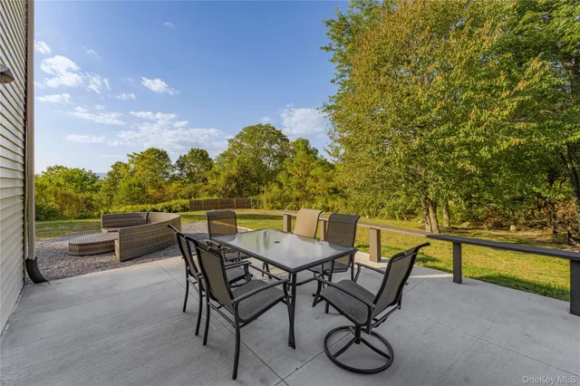 $625,000 | 17 Brendella Court, Wallkill, NY 12589