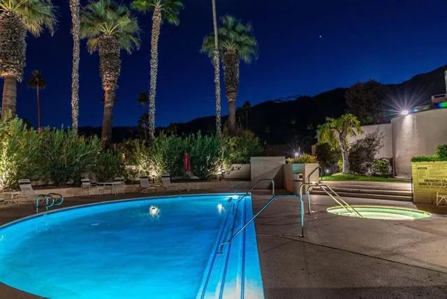 $2,700 | 867 Village Square South, Palm Springs, CA 92262