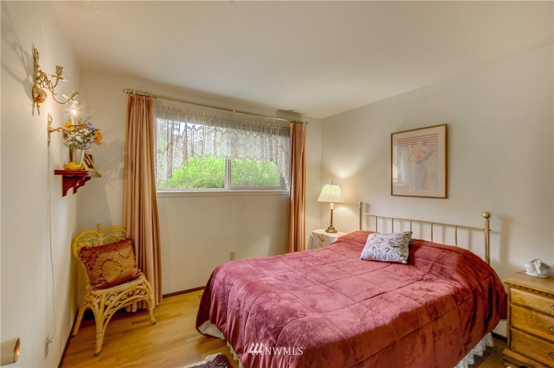 21806 3rd Place West Bothell, WA 98021 - Photo 16 of 23