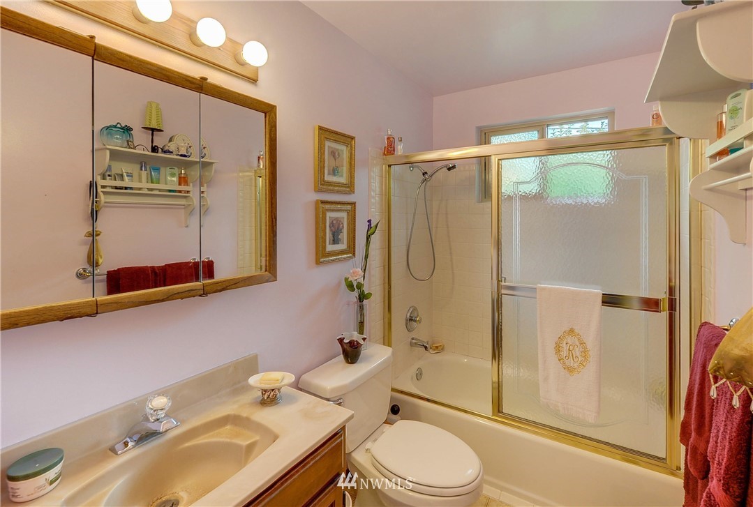 21806 3rd Place West Bothell, WA 98021 - Photo 17 of 23