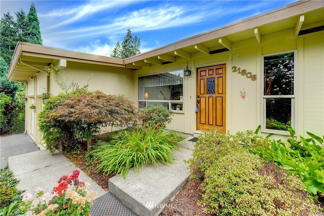 21806 3rd Place West Bothell, WA 98021 - Photo 3 of 23
