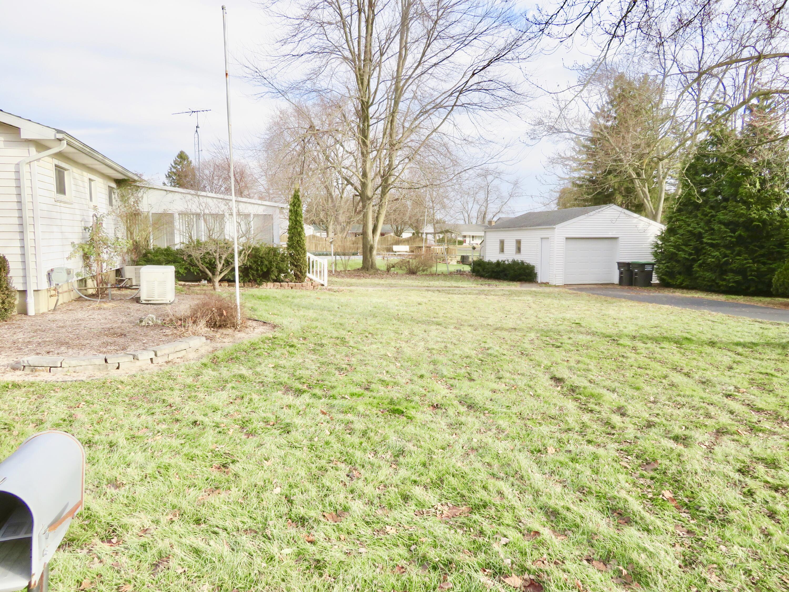 163 Rose Street Britton, MI 49229 - Photo 5 of 22 fullsizeoutput_14f