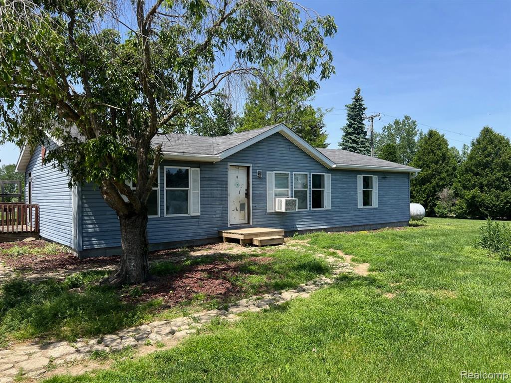6025 Slattery Road North Branch, MI 48461 - Photo 7 of 25