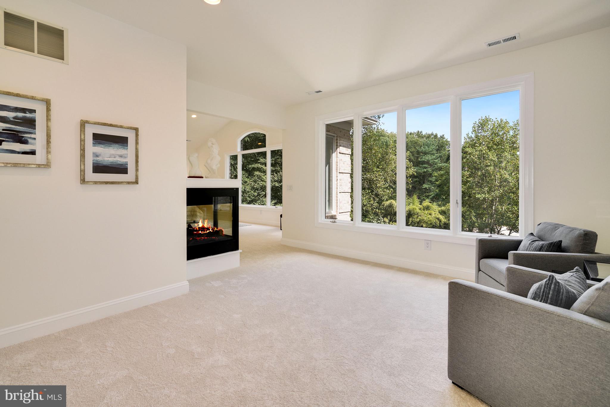 10121 Glen Road Potomac, MD 20854 - Photo 38 of 70 Owner's Suite w/ cozy sitting room