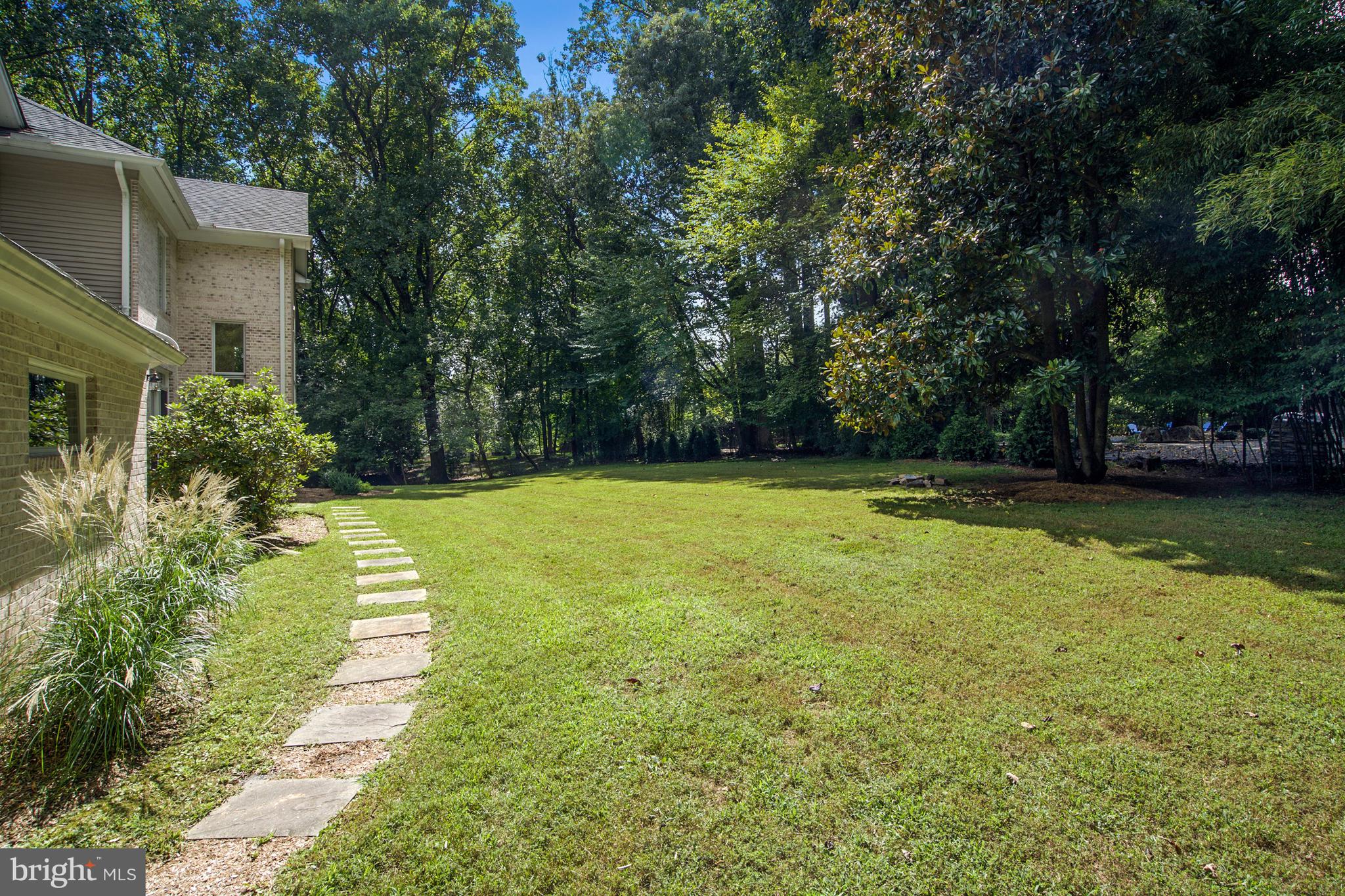 10121 Glen Road Potomac, MD 20854 - Photo 64 of 70 Large quiet backyard