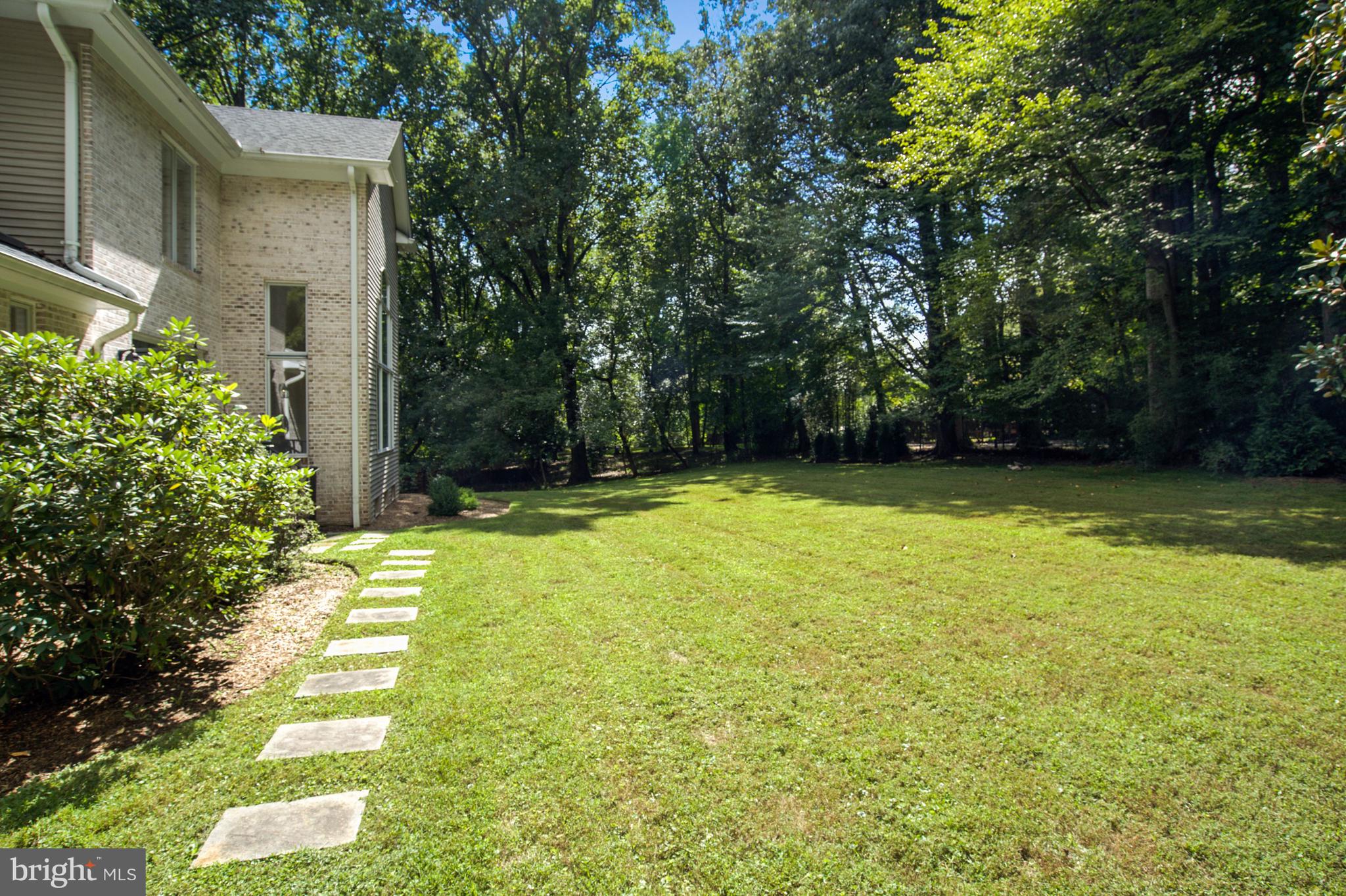 10121 Glen Road Potomac, MD 20854 - Photo 65 of 70 Flagstone
