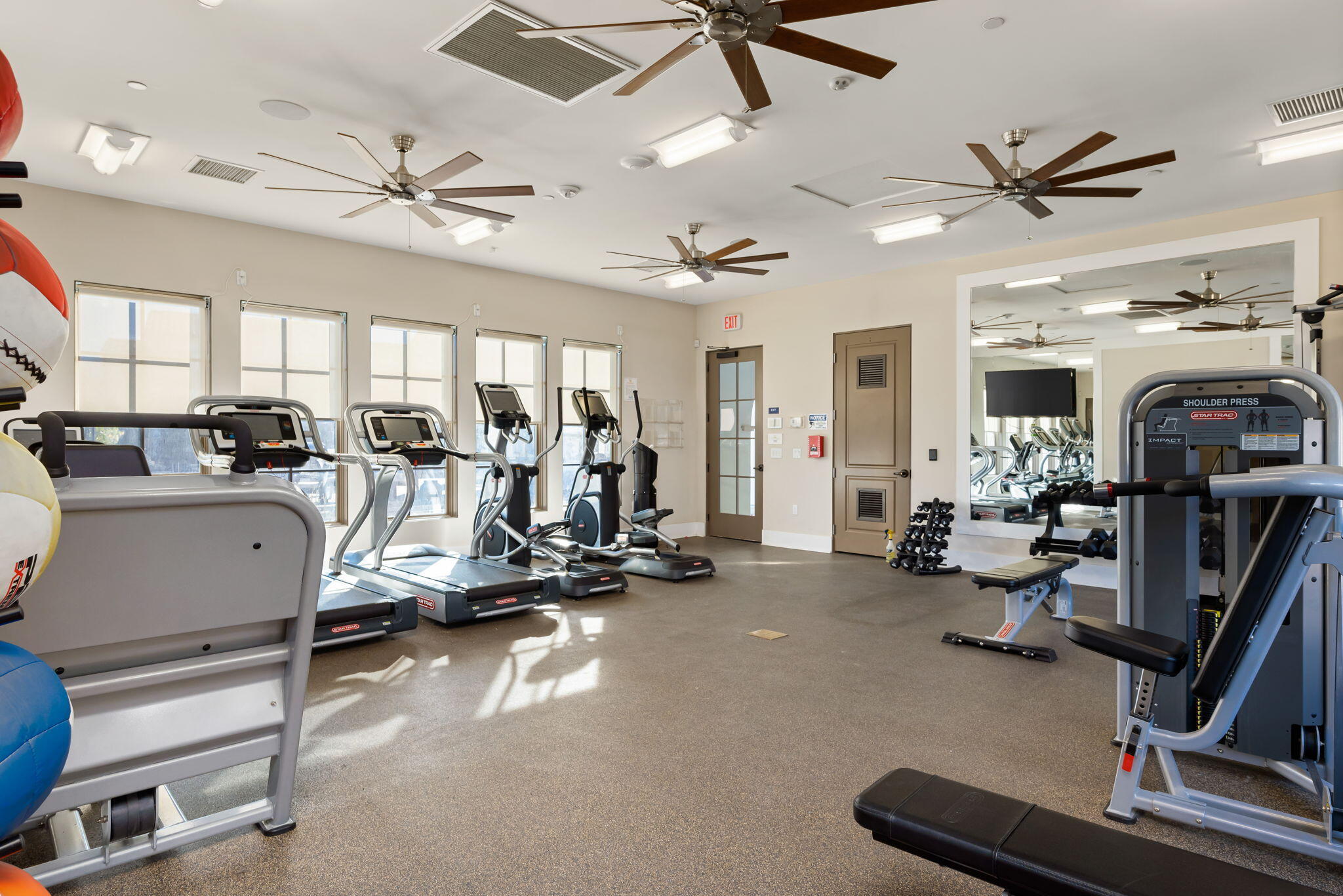 80215 Whisper Rock Way La Quinta, CA 92253 - Photo 62 of 63 a view of a room with gym equipment