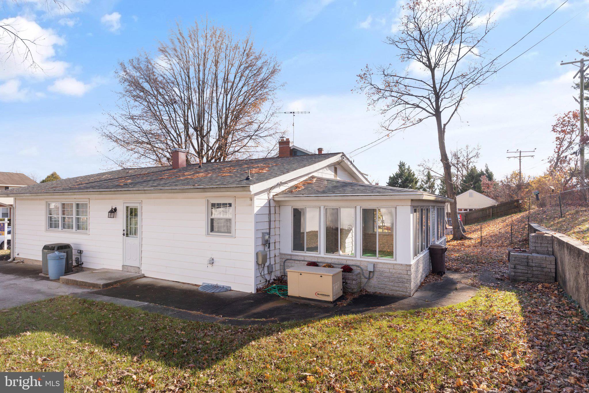 8934 Parlo Road Nottingham, MD 21236 - Photo 4 of 28