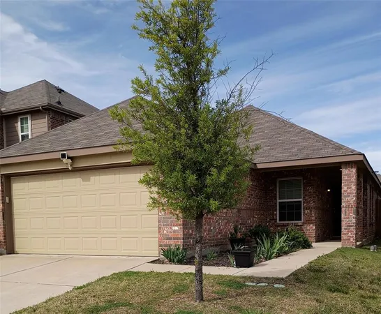 $2,199 | 3620 Judges Drive, Ennis, TX 75119
