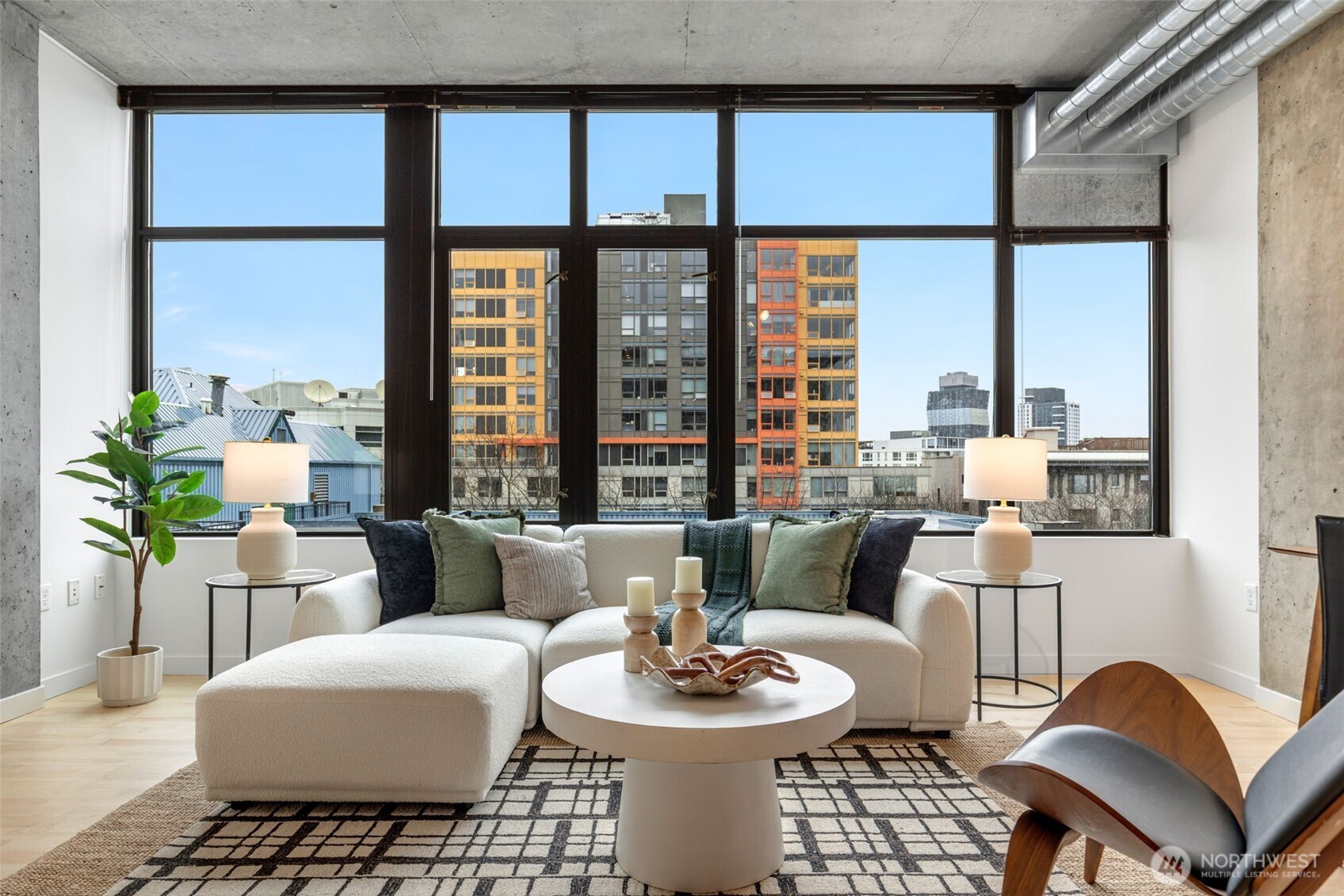 2720 3rd Avenue, Unit 705 Seattle, WA 98121 - Photo 17 of 40