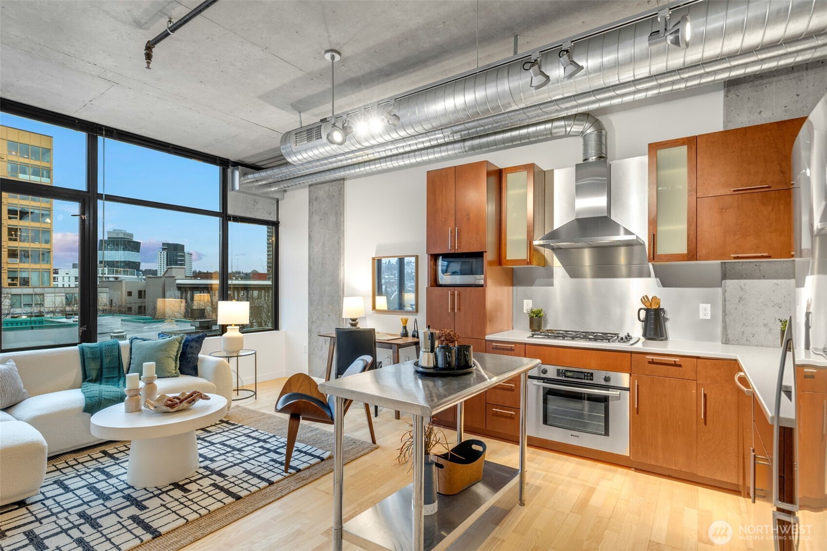 2720 3rd Avenue, Unit 705 Seattle, WA 98121 - Photo 10 of 40