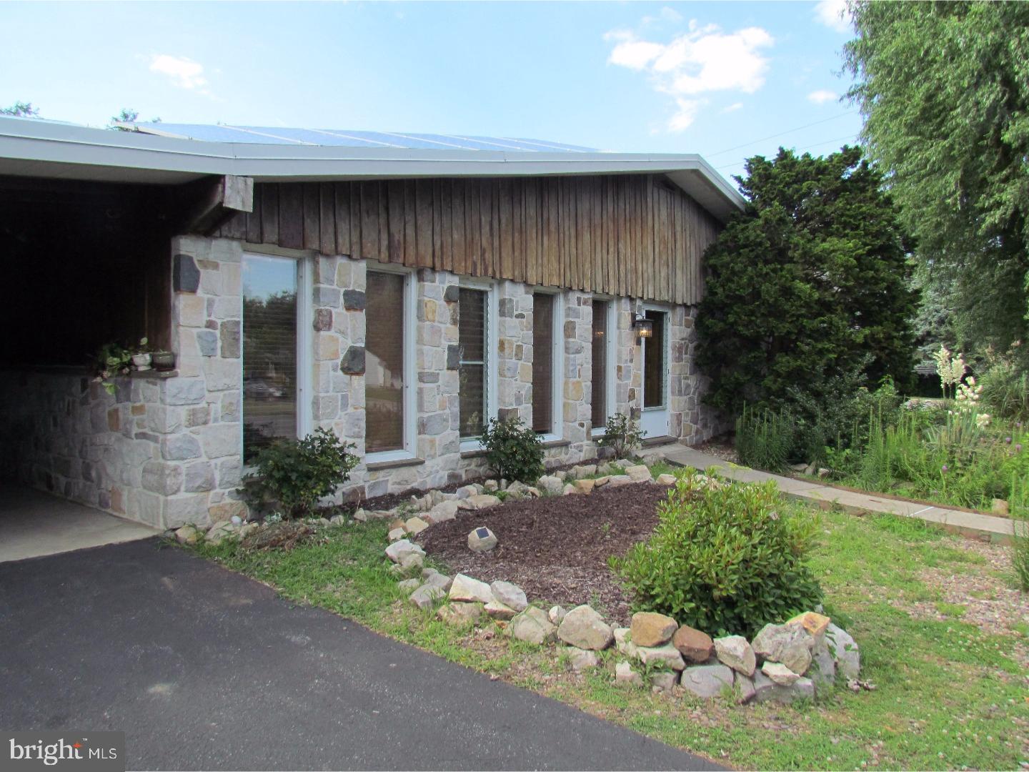1401 Liggett Avenue Reading, PA 19607 - Photo 2 of 25 Exterior Front