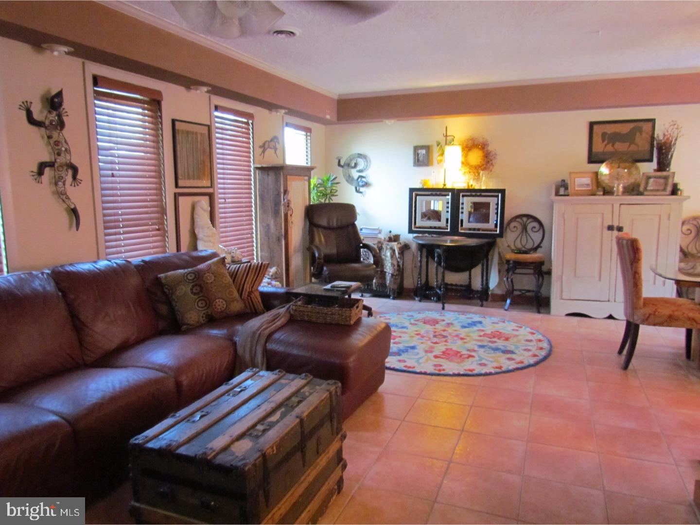 1401 Liggett Avenue Reading, PA 19607 - Photo 6 of 25 Living Room