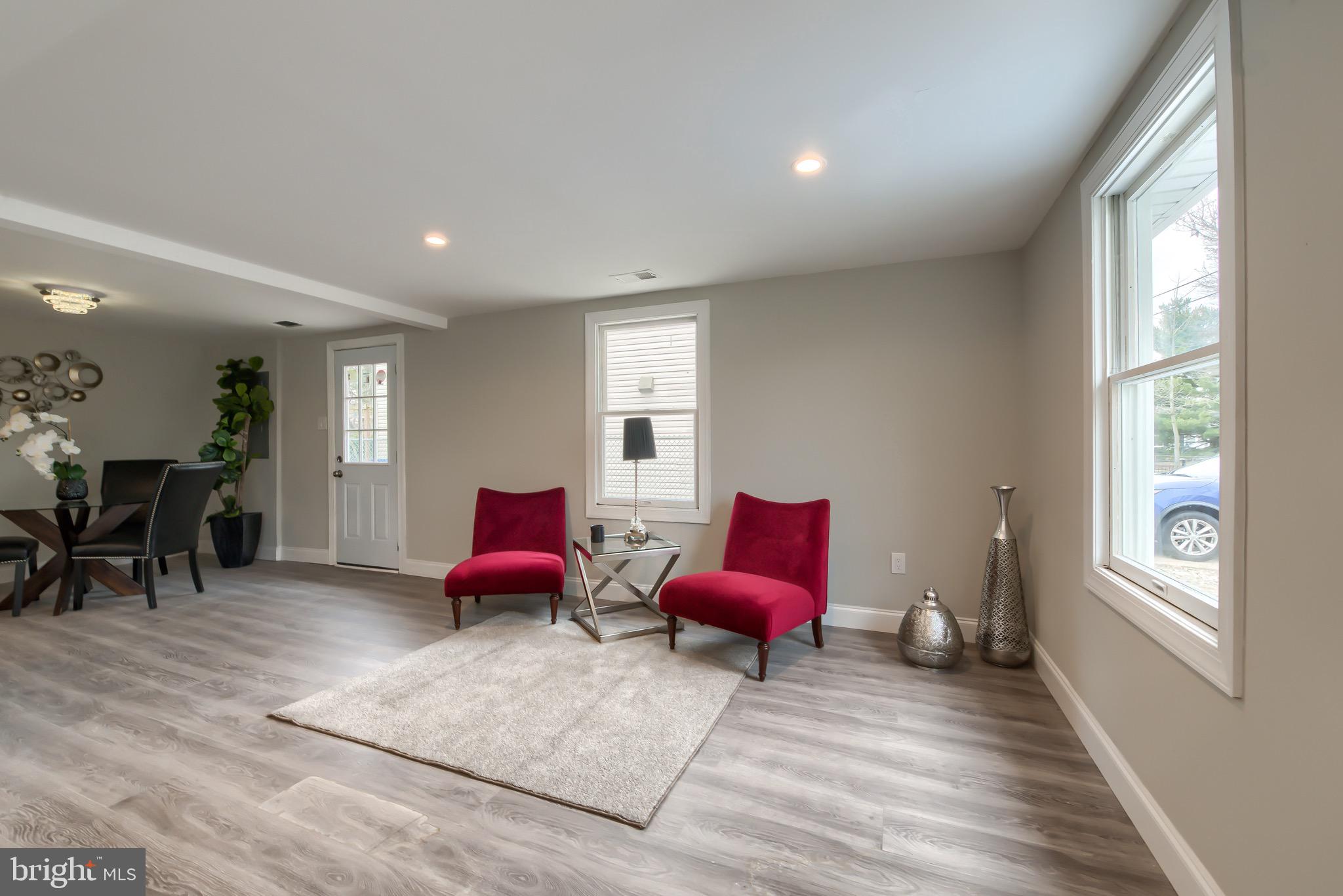 946 Valentine Road Burlington, NJ 08016 - Photo 5 of 41 Gallery Image 5