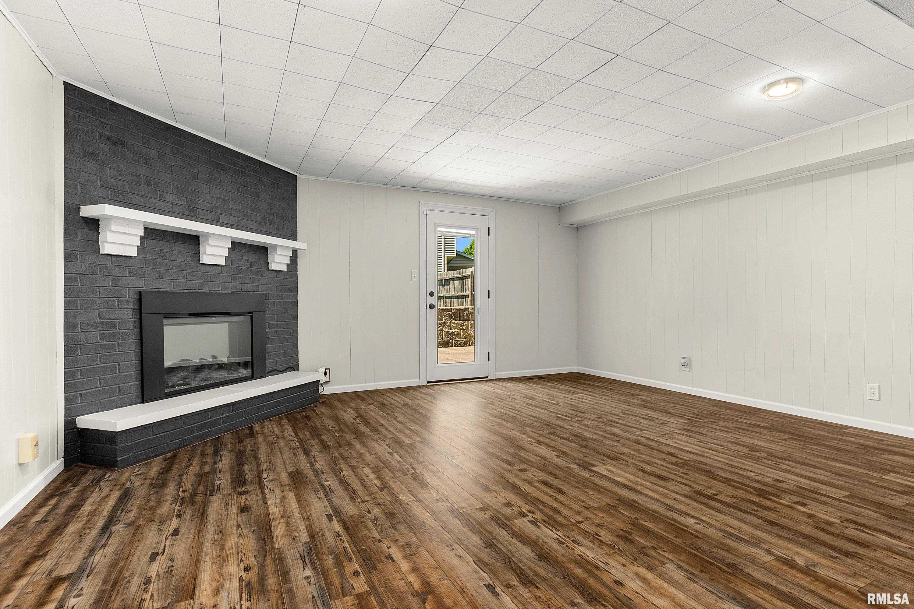 607 Westgate Road Washington, IL 61571 - Photo 28 of 40
