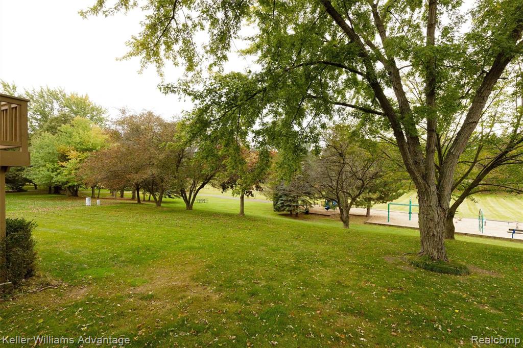 25325 Rutledge Crossing Farmington Hills, MI 48335 - Photo 53 of 56