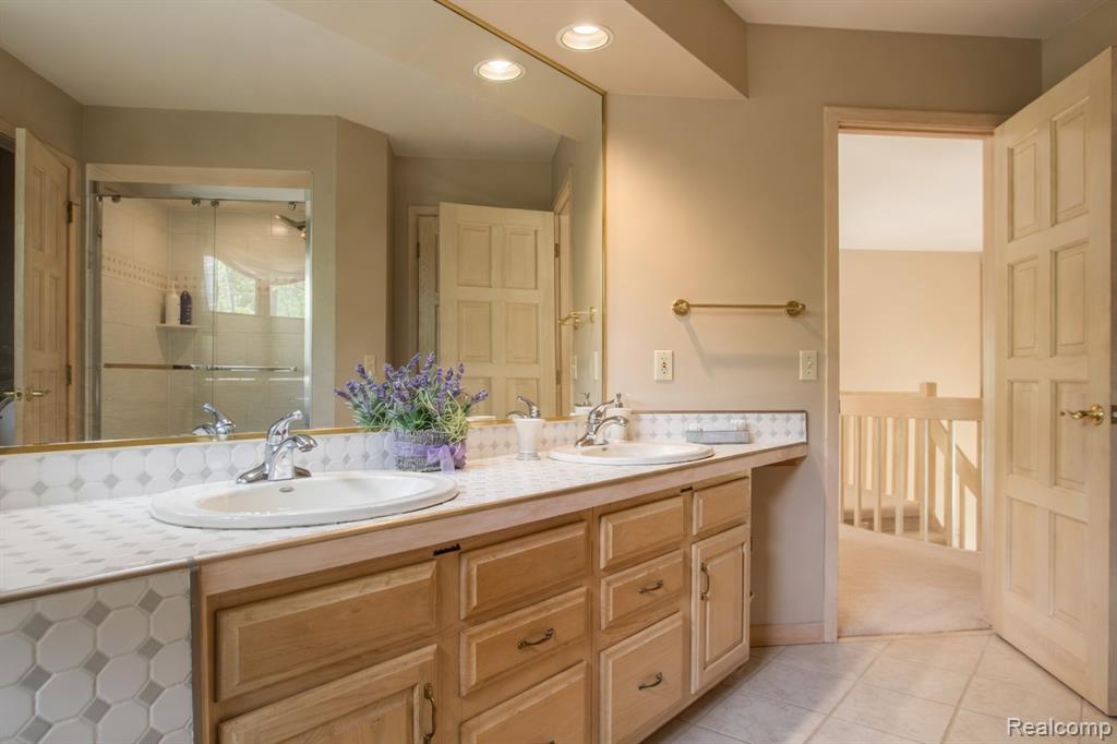 1305 Kings Pointe Road Grand Blanc, MI 48439 - Photo 71 of 71 Gallery Image 71