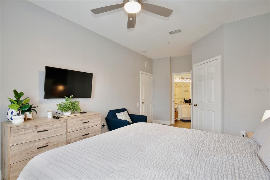 2821 Almaton Loop, Unit 301 Kissimmee, FL 34747 - Photo 12 of 24