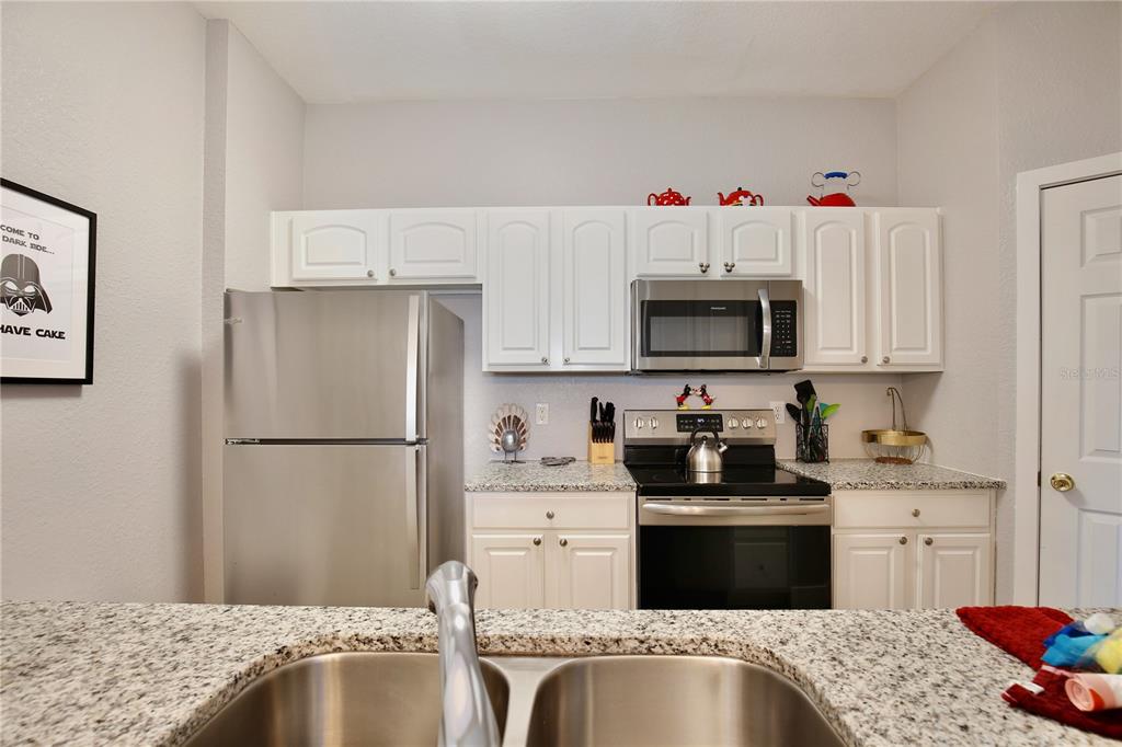 2821 Almaton Loop, Unit 301 Kissimmee, FL 34747 - Photo 5 of 24