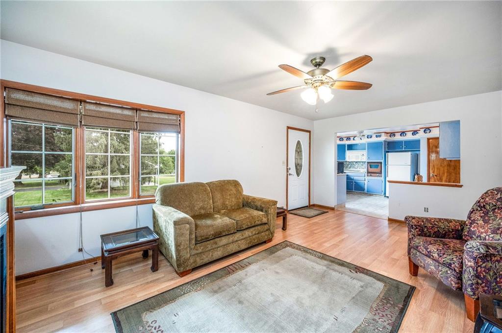 1380 Park Street Sharon, PA 16146 - Photo 4 of 39 a living room with furniture and a large window
