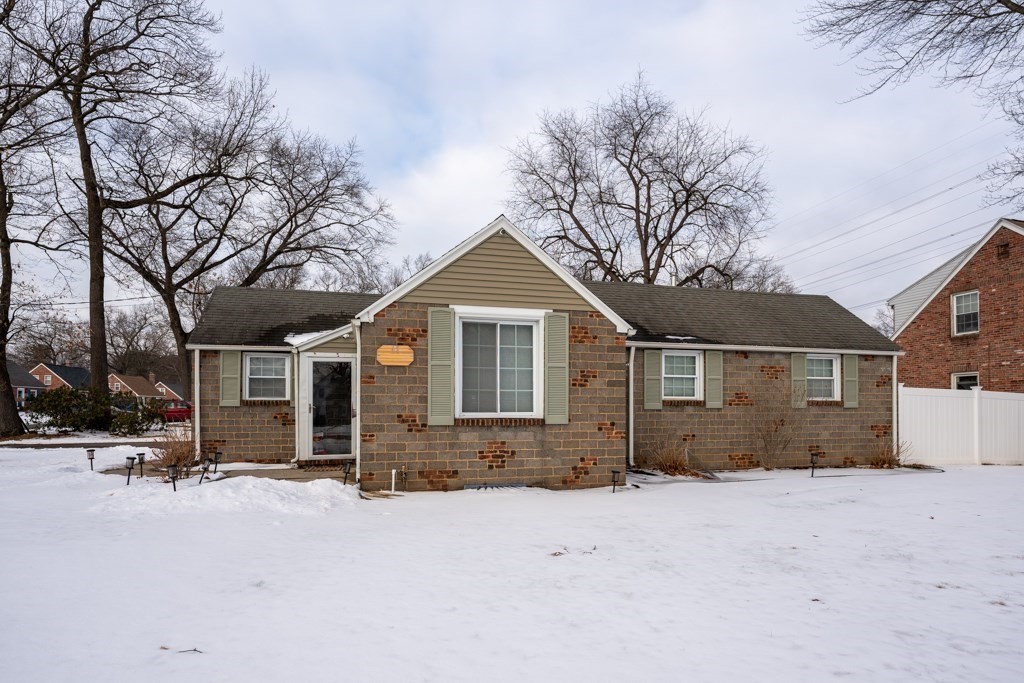 61 Forris Street West Springfield, MA 01089 - Photo 1 of 23 Gallery Image 1