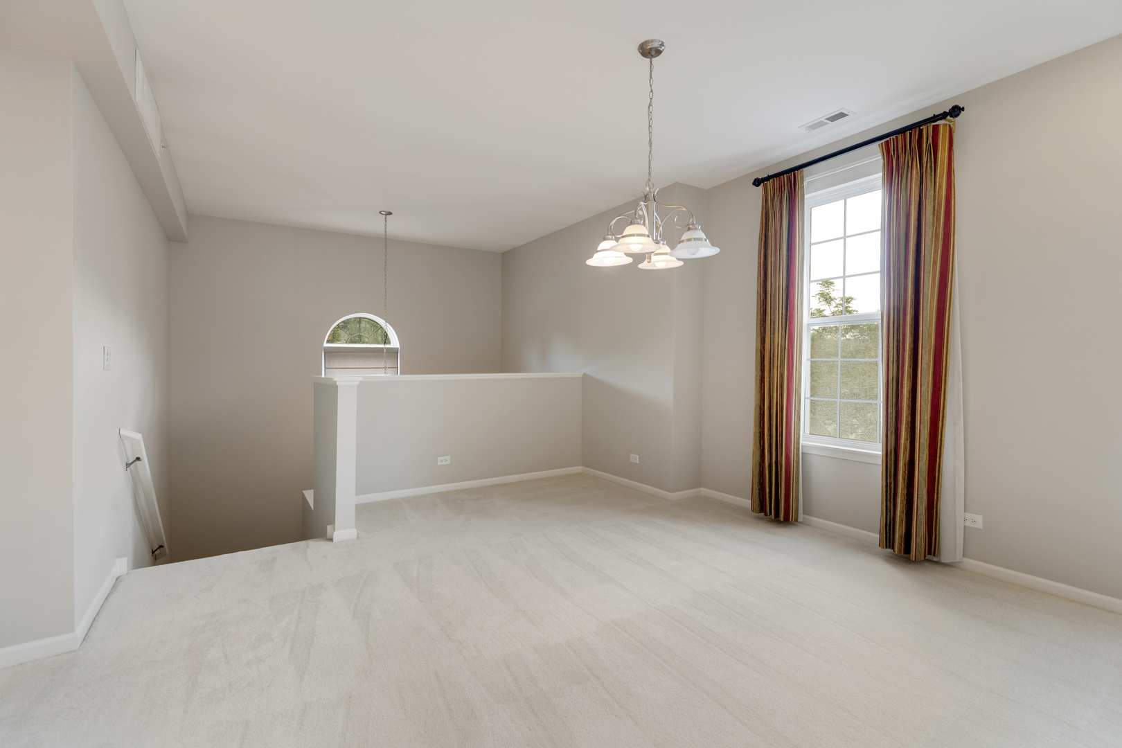 1376 Scarboro Road, Unit 1003 Schaumburg, IL 60193 - Photo 4 of 21