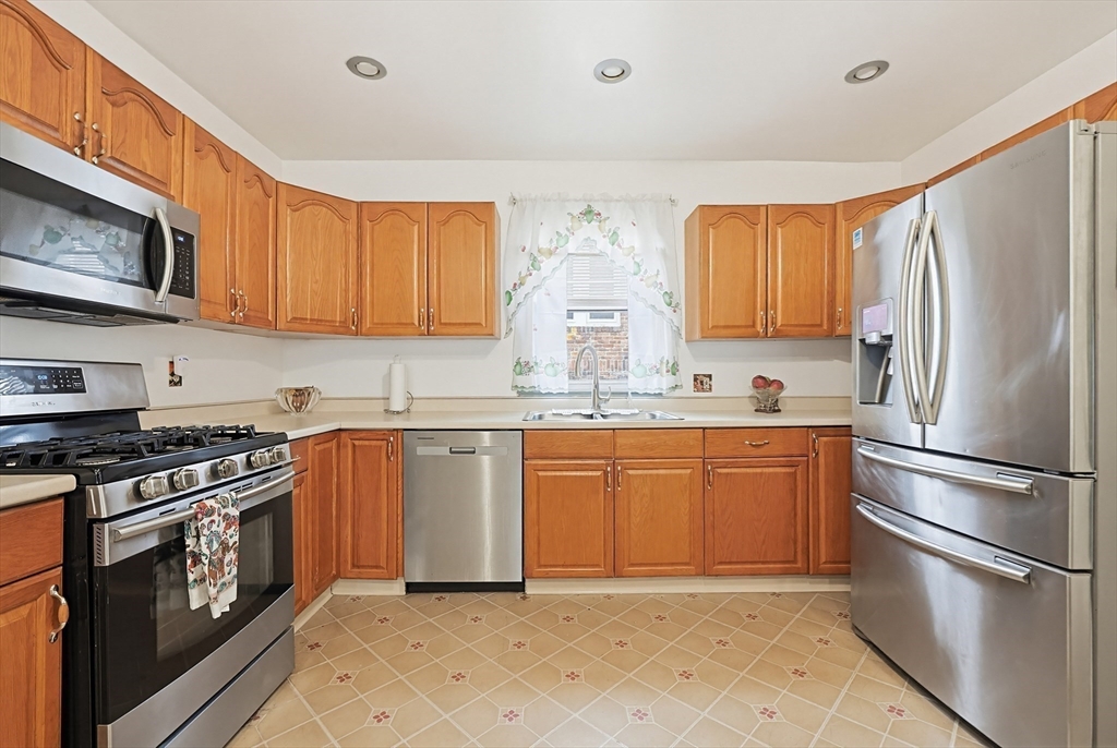 44 Tennis Road Boston, MA 02126 - Photo 7 of 35