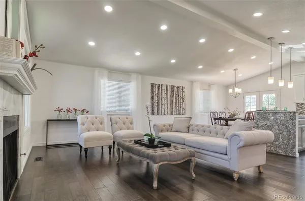 $799,500 | 8246 South Dover Street, Littleton, CO 80128