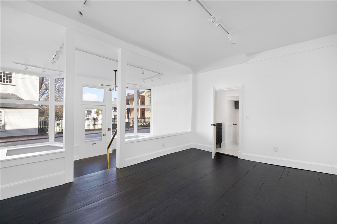 138 Spring Street, Unit 1 Newport, RI 02840 - Photo 16 of 26 Upper Level