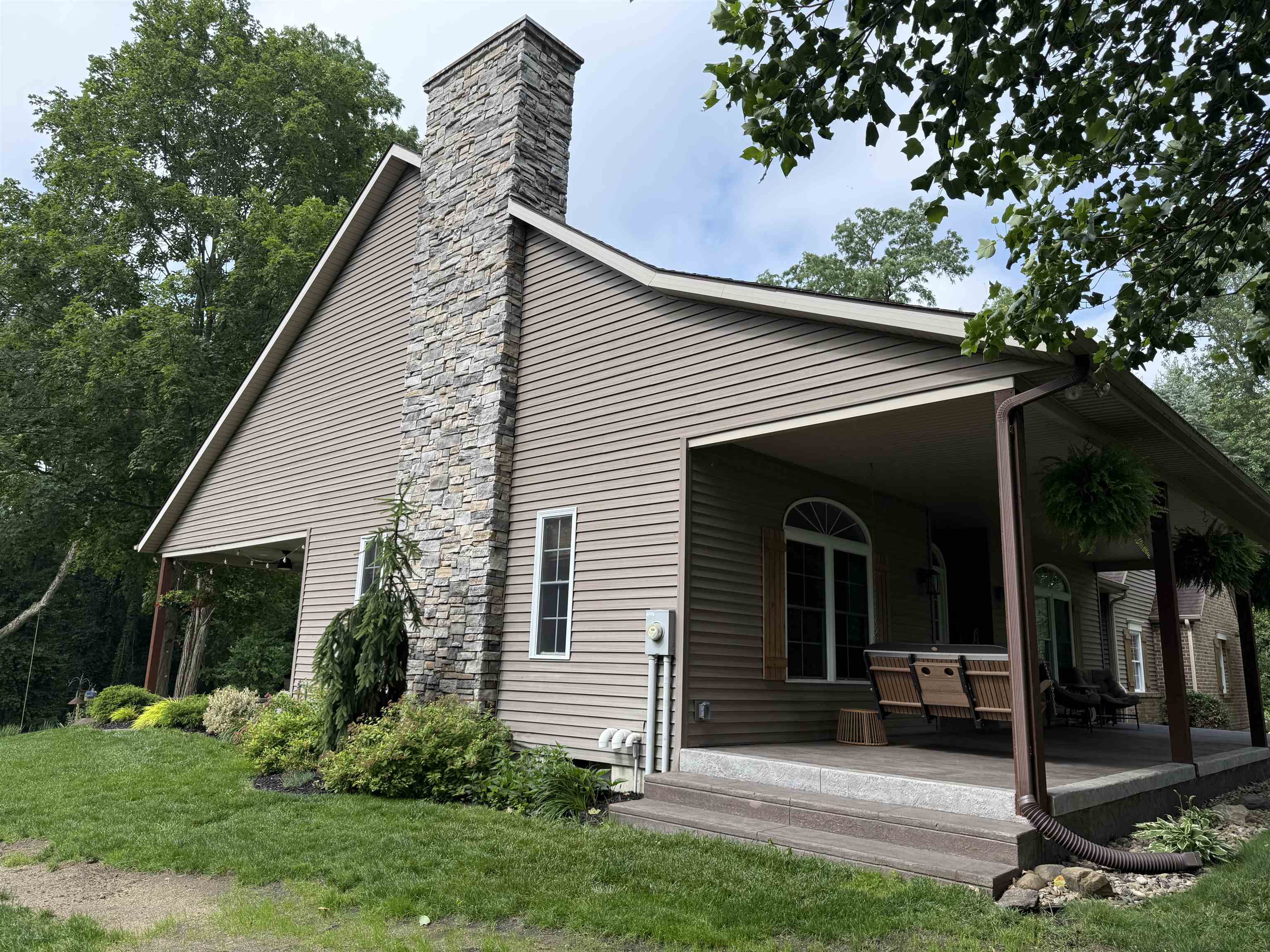 705 North River Road Bristol, IN 46507 - Photo 2 of 14