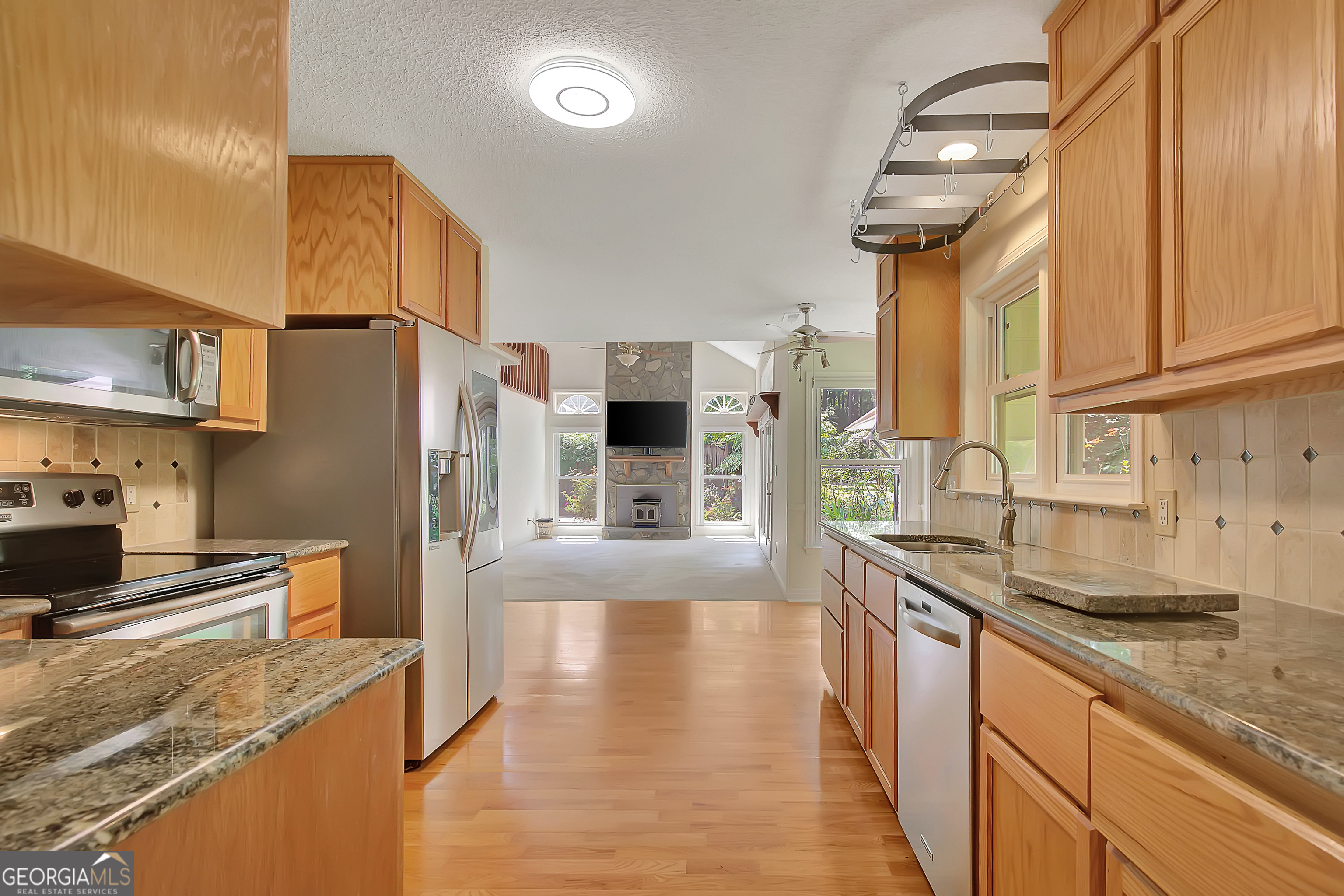 157 Rockspray Ridge Peachtree City, GA 30269 - Photo 11 of 86