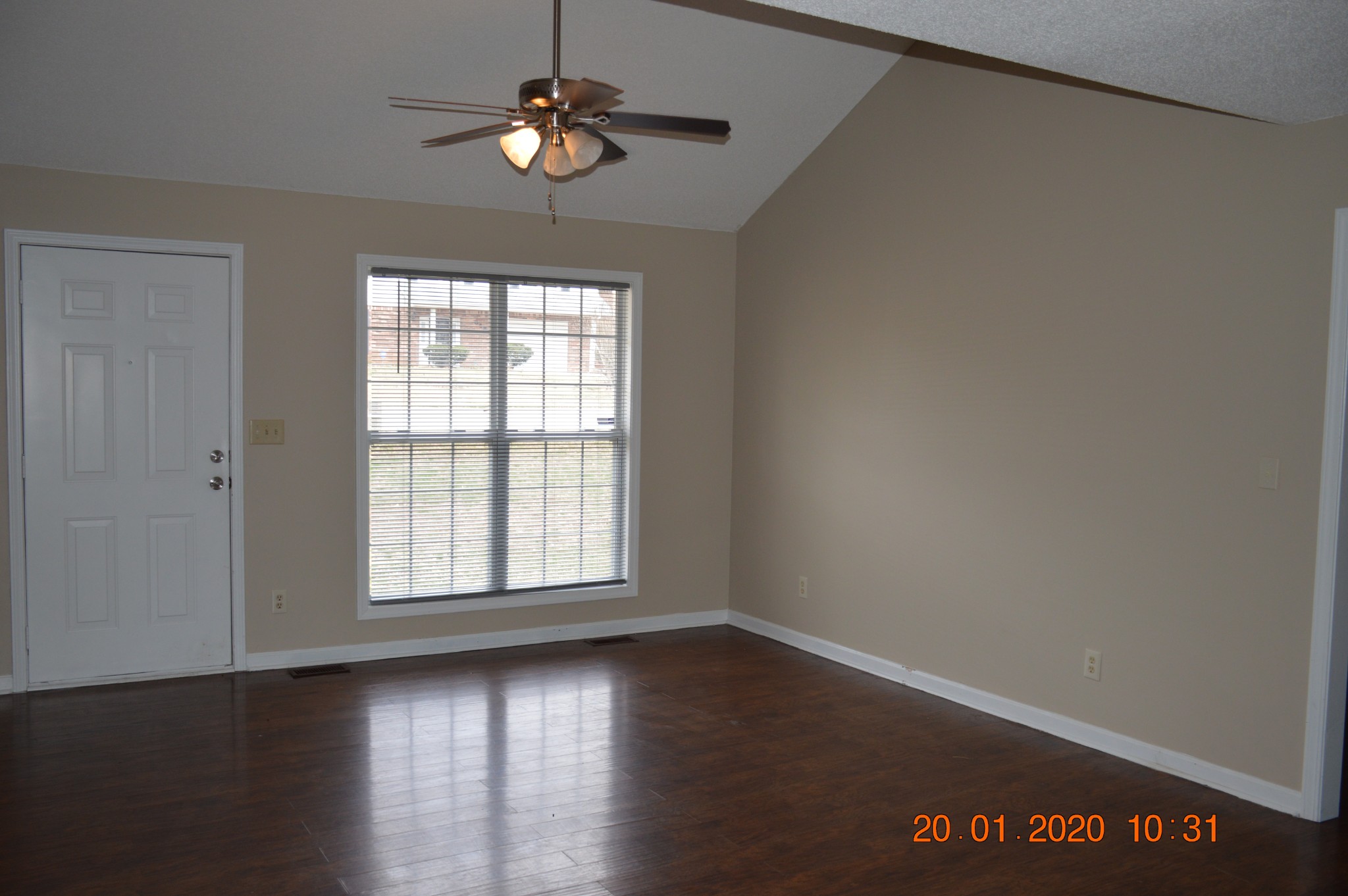 839 Lennox Road Clarksville, TN 37042 - Photo 3 of 21 Gallery Image 3