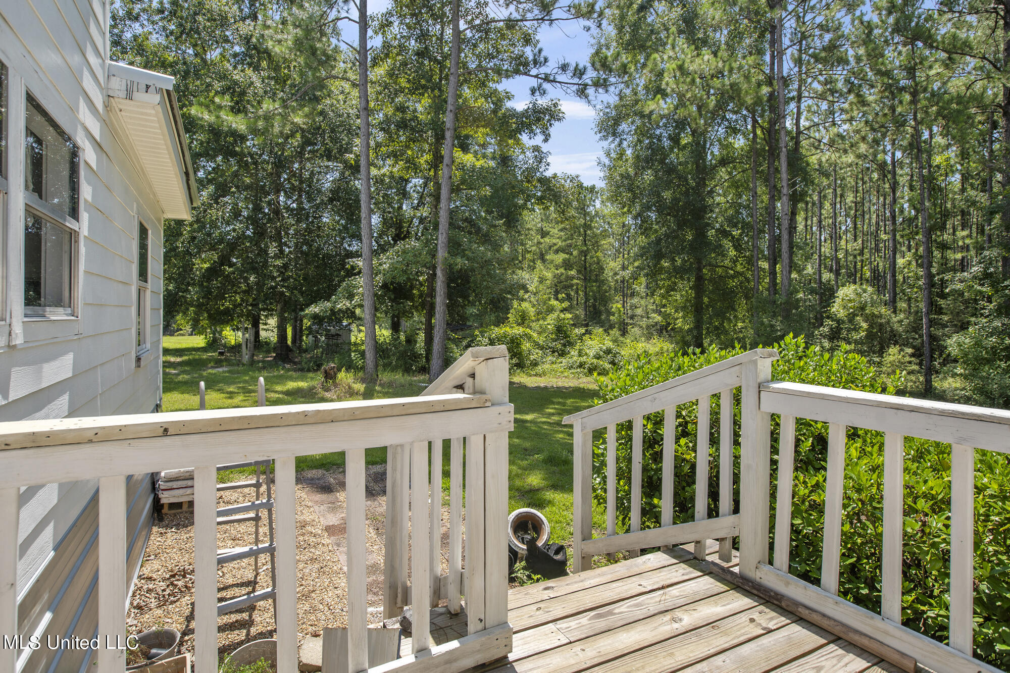 7 A Sunshine Road Brooklyn, MS 39425 - Photo 26 of 35 Porch