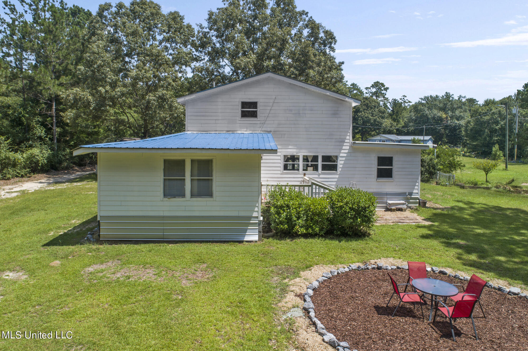 7 A Sunshine Road Brooklyn, MS 39425 - Photo 5 of 35 Back of the House