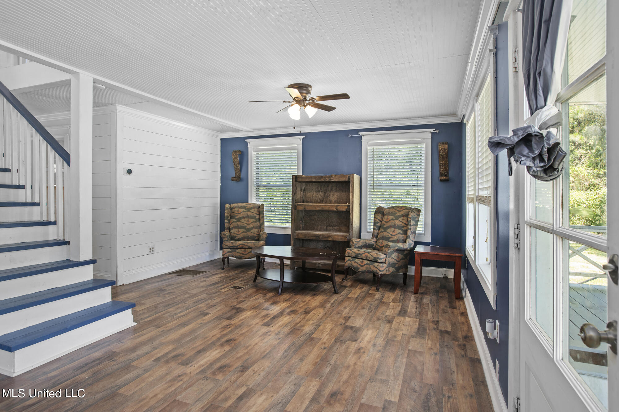 7 A Sunshine Road Brooklyn, MS 39425 - Photo 7 of 35 Living Room