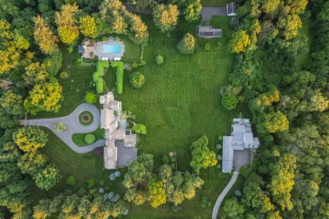 $19,000,000 | 865 Hollow Tree Ridge Road, Darien, CT 06820