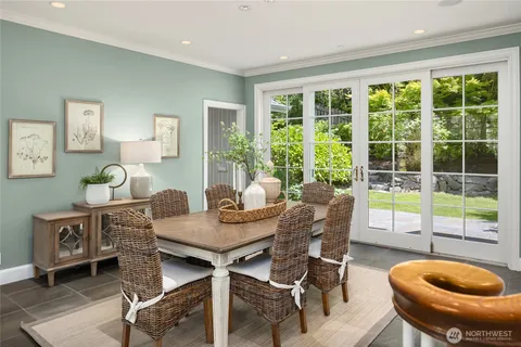 $3,150,000 | 2720 105th Avenue Southeast, Bellevue, WA 98004