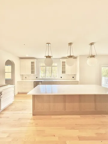 $2,190,000 | 41 Winter Street, Reading, MA 01867