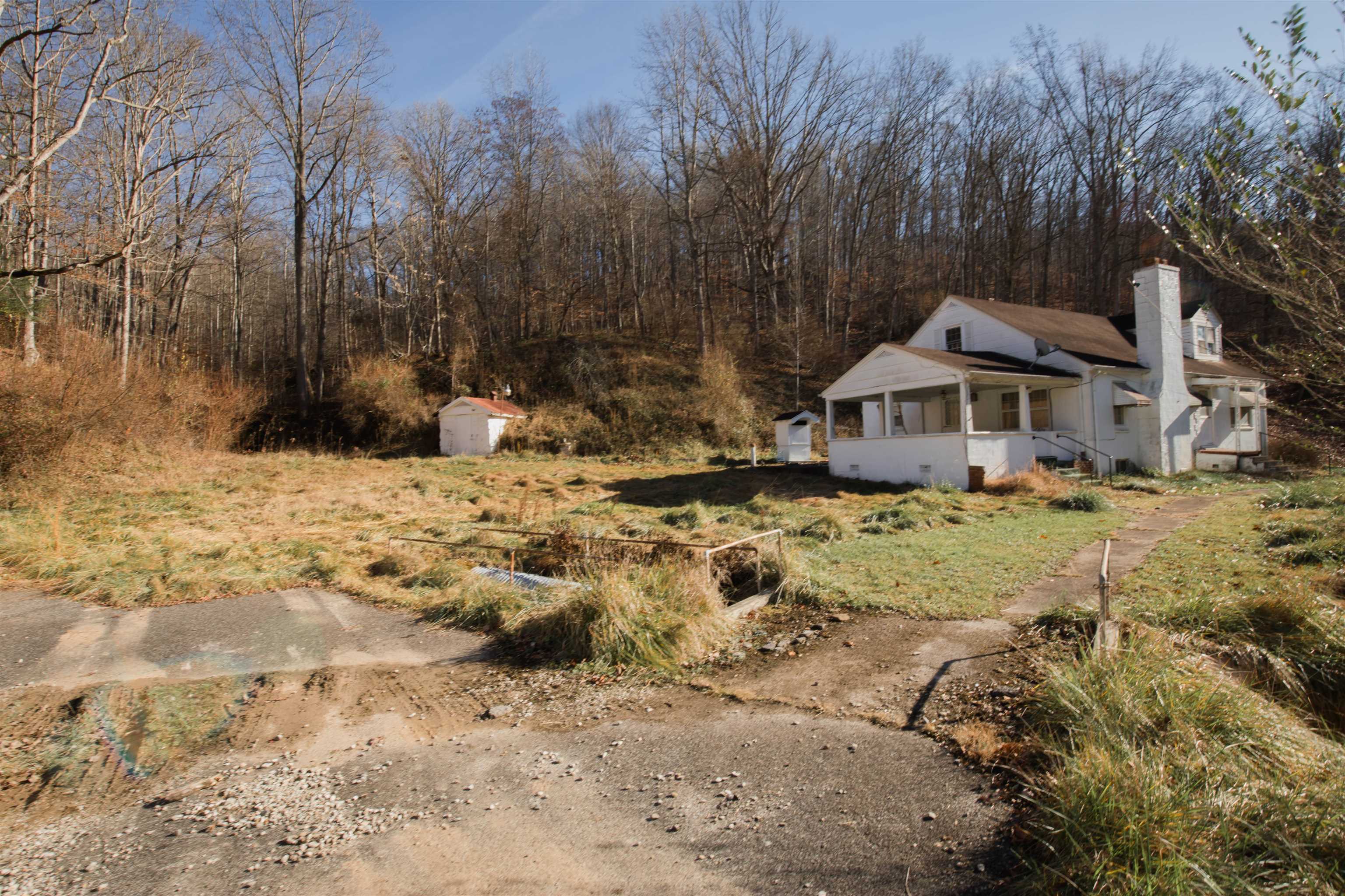5451 Mays Branch Road Lavalette, WV 25535 - Photo 6 of 26 Gallery Image 6