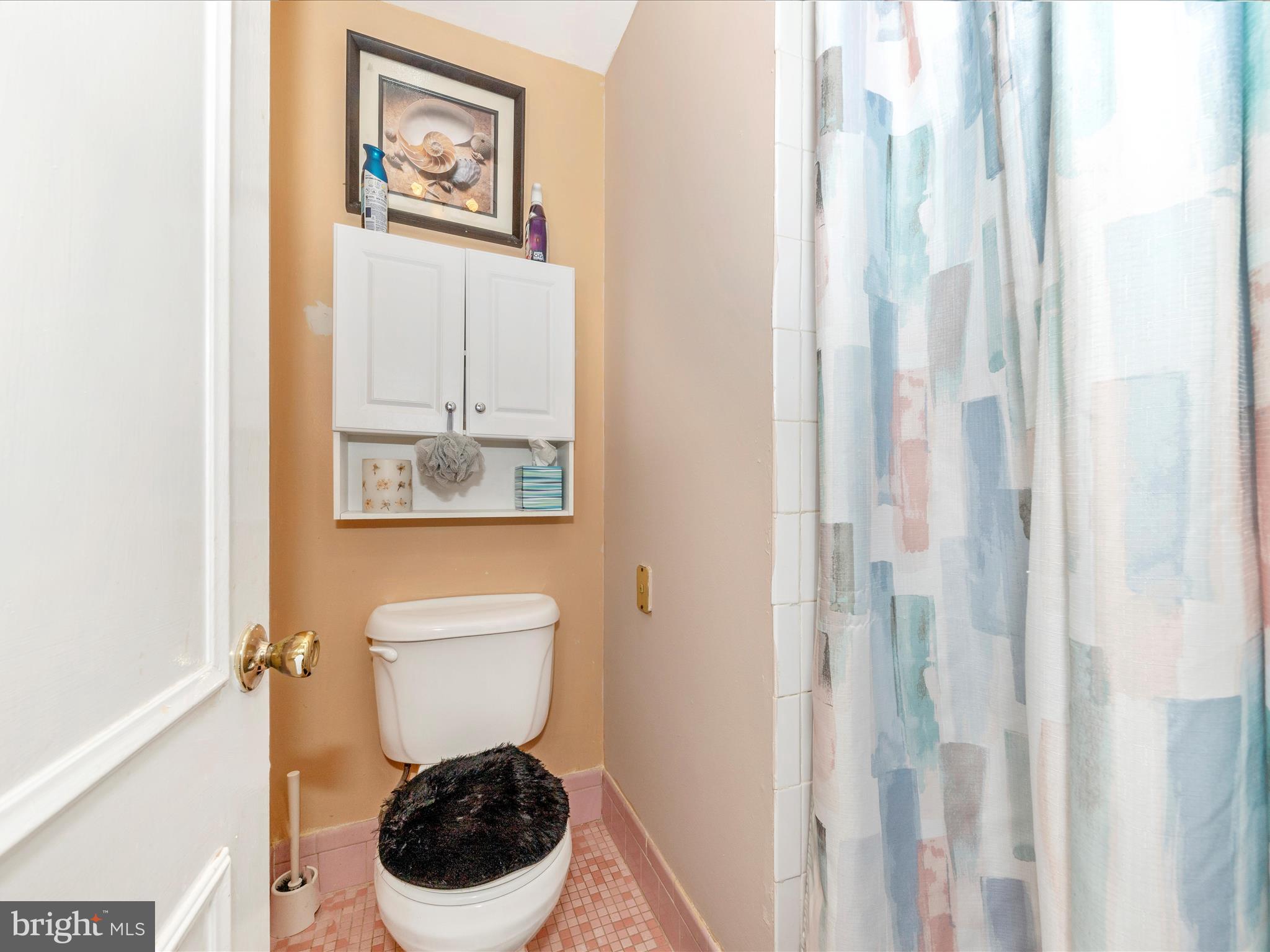 14901 Cobblestone Drive Silver Spring, MD 20905 - Photo 25 of 49 Primary Bathroom