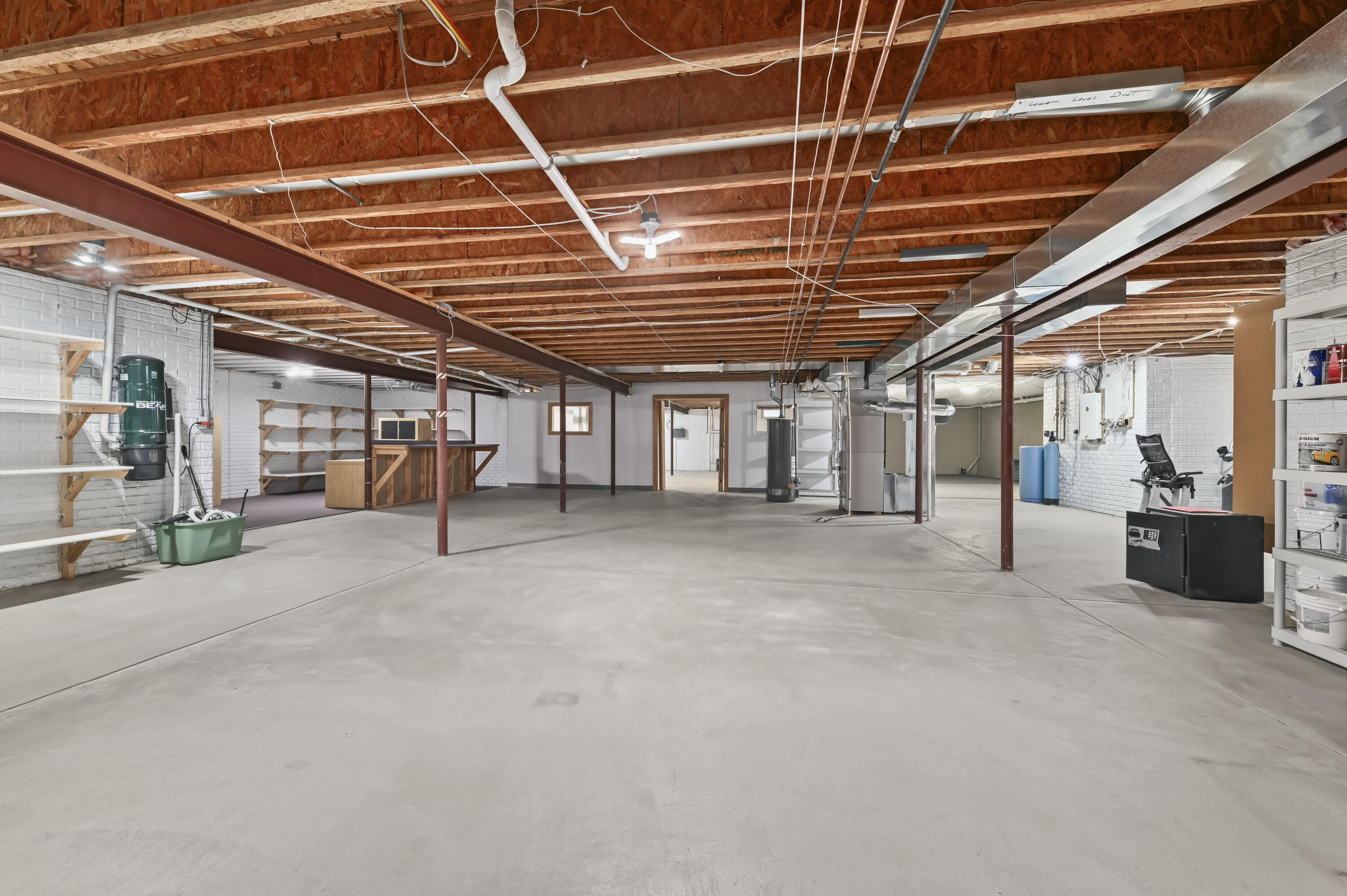 W226N3551 Wethersfield Road Pewaukee, WI 53072 - Photo 28 of 36 Ready to be Finished