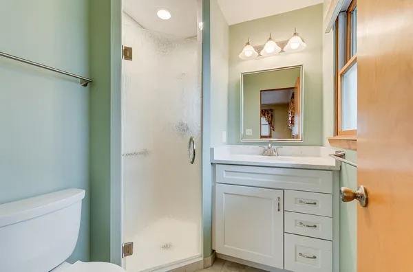 $360,000 | 1724 Lincoln Avenue, Crest Hill, IL 60403