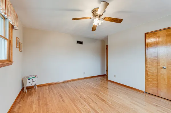 $360,000 | 1724 Lincoln Avenue, Crest Hill, IL 60403