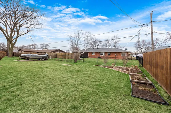 $360,000 | 1724 Lincoln Avenue, Crest Hill, IL 60403