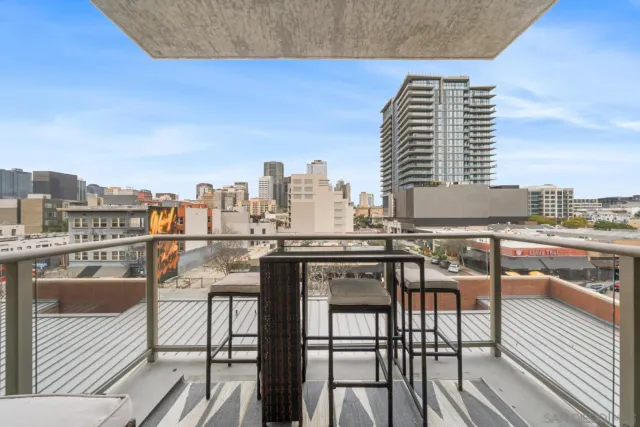 $634,900 | 800 The Mark Lane, Unit 504, San Diego, CA 92101