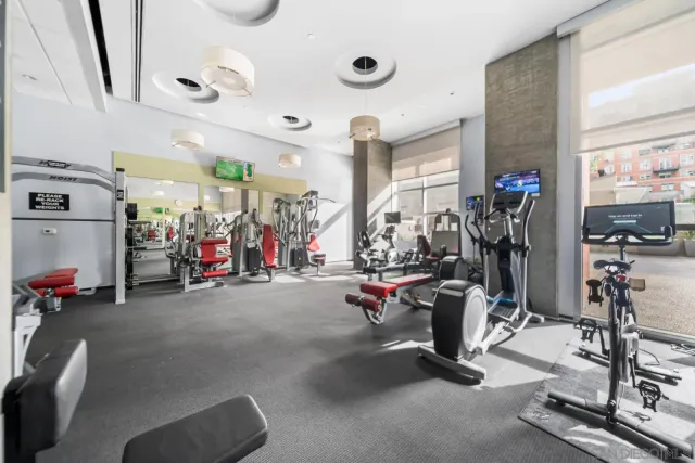 $634,900 | 800 The Mark Lane, Unit 504, San Diego, CA 92101