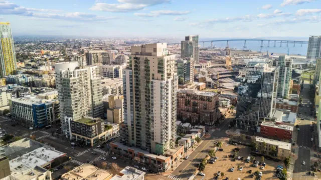 $634,900 | 800 The Mark Lane, Unit 504, San Diego, CA 92101
